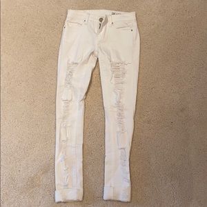 [Blank NYC] White Ripped Jeans